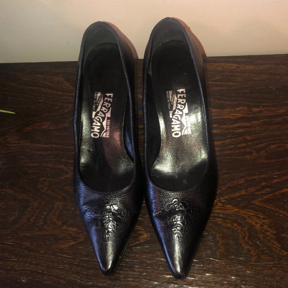 Salvatore Ferragamo Black Pumps Size 6.5C